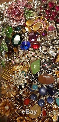 12lbs Lot Of Vintage Old Rhinestone Jewelry Brooches Earrings Necklaces Rings