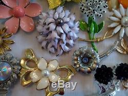 33 pc Vtg Enamel Metal Flower Pin Brooch Lot 1950s -1960s Many Designer Signed