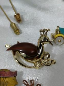 40 pc lot Vintage Antique Lot of Rhinestone 1950's 60's Brooches, & More