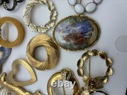 41 Piece Brooch Pin Lot Vintage Gold Signed/Unsigned 2 Missing Stones Reseller