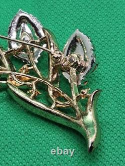 Alfred Philippe Crown Trifari flower brooch Pristine Condition! Gold & Silver