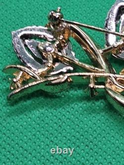 Alfred Philippe Crown Trifari flower brooch Pristine Condition! Gold & Silver
