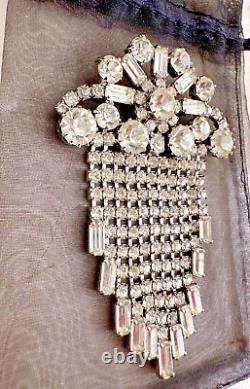 Amazing Massive Vintage Possible Unsigned Weiss Rhinestone Fringed Brooch