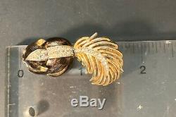 Authentic Vintage Signed Boucher Enamel Rhinestone Animal Skunk Brooch Pin