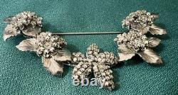 Beautiful Rhinestone Silvertone Metal Leaves Vintage Brooch Signed Eugene