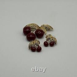 Beautiful Vintage Joan Rivers Gold Tone Rhinestone Cherries Brooch & Earring Set