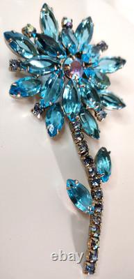 Brooch Navette Turquoise Rhinestone Flower Vtg 50's Unsigned Attributed Juliana