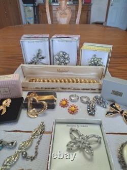 Brooches, Necklaces, Earrings and Bracelets Vintage Lot Some Signed 39 Pieces