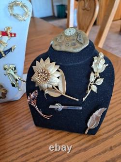 Brooches Vintage Varies Unique Designs & Styles 30 Brooches In This Grouping
