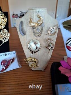 Brooches Vintage Varies Unique Designs & Styles 30 Brooches In This Grouping