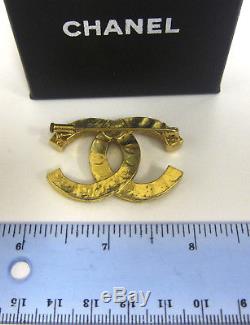 CHANEL Gold Plated CC Logo Rhinestone Vintage Pin Brooch