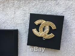CHANEL Gold Plated CC Logos Rhinestone Vintage Pin Brooch