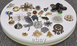 Costume Jewelry Brooch Pin Lot 1.22 lbs Mixed Assortment Vintage Rhinestone