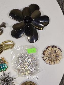Costume Jewelry Brooch Pin Lot 1.22 lbs Mixed Assortment Vintage Rhinestone