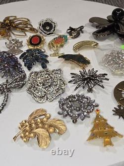 Costume Jewelry Brooch Pin Lot 1.22 lbs Mixed Assortment Vintage Rhinestone