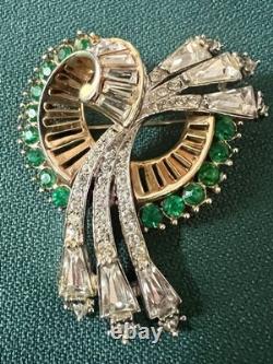 Fabulous Retro Deco Rhinestones Brooch Unsigned Exquisite Piece