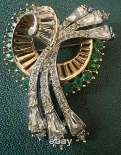 Fabulous Retro Deco Rhinestones Brooch Unsigned Exquisite Piece
