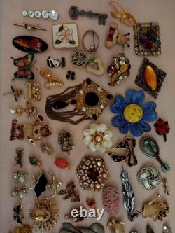 Fancy Vintage Brooch Collection Lot of 130 Large Rhinestone Christmas Estate
