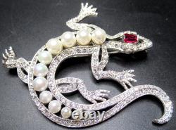 Gorgeous Sparkling Ice Rhinestone Faux Pearl Rhodium Plate Lizard Vintage Brooch