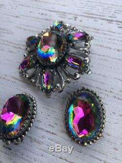 Gorgeous VINTAGE SCHIAPARELLI SIGNED Iridescent RHINESTONE BROOCH AND EARRINGS