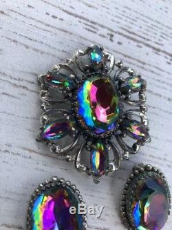 Gorgeous VINTAGE SCHIAPARELLI SIGNED Iridescent RHINESTONE BROOCH AND EARRINGS
