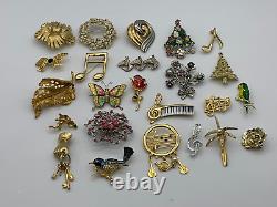 HUGE LOT OF BROOCH & PINS VINTAGE RHINESTONE GOLD TONED TOTAL of 130