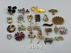 HUGE LOT OF BROOCH & PINS VINTAGE RHINESTONE GOLD TONED TOTAL of 130