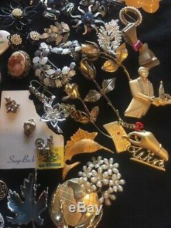 Huge Vintage Lot 125 Pins Brooches Rhinestones Some signed Butterfly Pot Metal