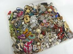 Huge Vintage Now Jewelry Lot Costume Rhinestone Bracelet Brooch Necklace 20LBS C