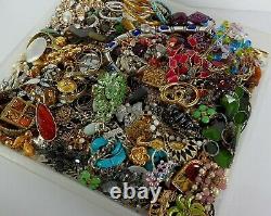Huge Vintage Now Jewelry Lot Rhinestone Necklace Bracelet Earring Brooch 21LBS A
