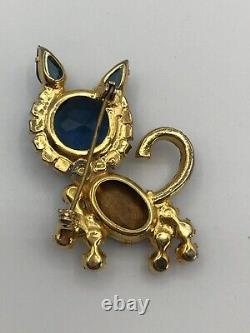 Juliana D&E Vintage Cat Brooch Blue & AB Rhinestones Gold Tone READ