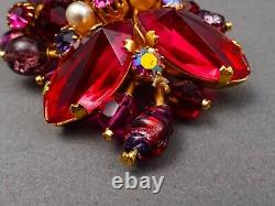 Kramer Austria Vintage Gold Tone Red Purple Gripoix Glass Faux Pearl Brooch Pin