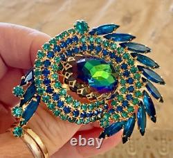 Large Vintage Juliana D&E Ice Capri Blue Aurora Borealis Open Dog Tooth Brooch