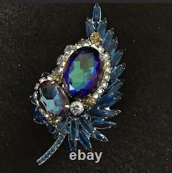 Large Vintage Juliana D & E Sapphire Blue Rhinestone Leaf Brooch