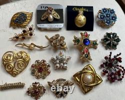 Lot 16 Vintage Brooches 1928 Carolee AK Austria Coro Germany Dorlan Czech Avon