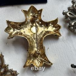 Lot 16 Vintage Brooches 1928 Carolee AK Austria Coro Germany Dorlan Czech Avon