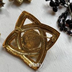 Lot 16 Vintage Brooches 1928 Carolee AK Austria Coro Germany Dorlan Czech Avon