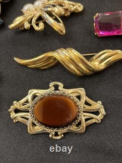 Lot 19 Vintage Designer Brooches W Germany Emmons BSK Crystal Julianna AK Avon