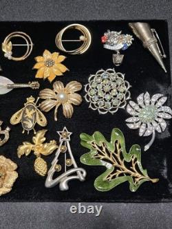 Lot of 25 Vintage Jewelry Brooches Most Signed Cerrito Krement And More
