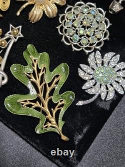 Lot of 25 Vintage Jewelry Brooches Most Signed Cerrito Krement And More