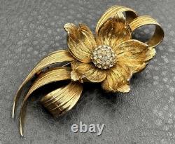 RARE Grosse Dior Designer C. 1964 Flower Brooch Pin Gold Tone Rhinestone Vintage