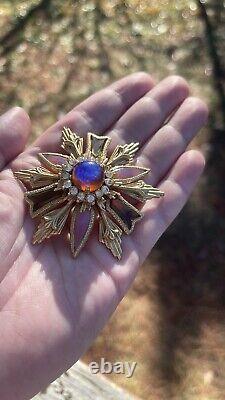 Rare Florenza Dragon's Breath Lavender Glass Rhinestone Gold Plated Brooch