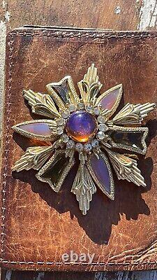 Rare Florenza Dragon's Breath Lavender Glass Rhinestone Gold Plated Brooch