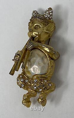 Rare Vintage Hattie Carnegie Figural Playing Instrument Pearl Rhinestone Brooch