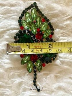 Rare Vintage Juliana D&E Christmas Floral Red & Green Rhinestone Brooch Pin