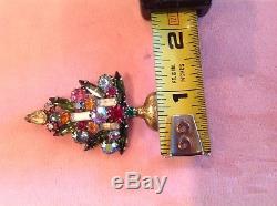 Rare Vtg Signed WEISS 3 Candle Jeweled Rhinestone Christmas Tree Pin Brooch