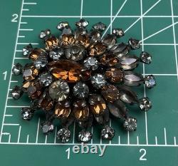 Schreiner Vintage Layered Smokey Gray Topaz Rhinestone Dome Brooch Pin READ