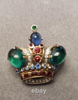 Trifari Vintage Crown Brooch
