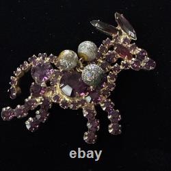 Unsigned Juliana D&E Purple Rhinestone Figural Brooch Art Glass Vintage