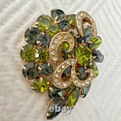 VINTAGE JULIANA DELIZZA ELSTER GREEN RHINESTONE FLOWER BROOCH 2 1/2 x 2